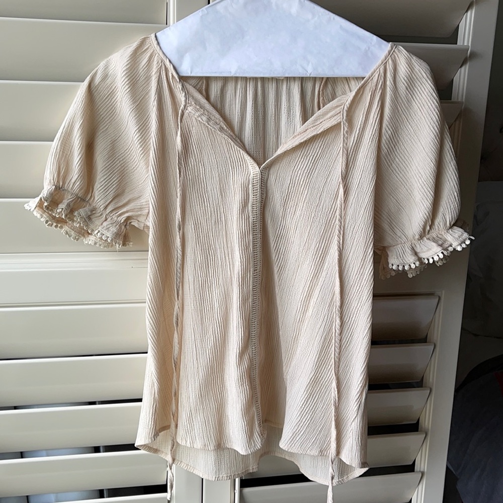 Women’s medium peasant top